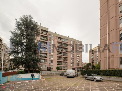 Appartamento in Vendita in Via Giuseppe Chiovenda a Roma