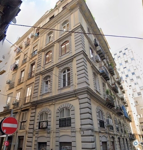 Appartamento in Vendita in Via Maio di Porto a Napoli