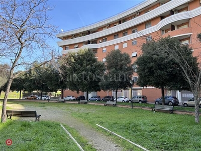 Appartamento in Vendita in Via Nomentum a Roma