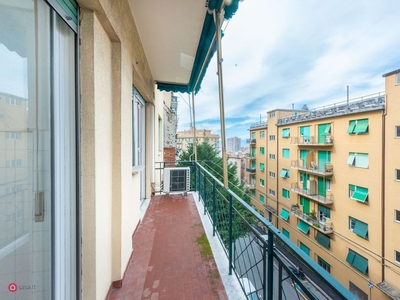 Appartamento in Vendita in Via San Bartolomeo del Fossato 109 a Genova