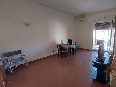 Appartamento in Vendita in Via Taranto a Roma