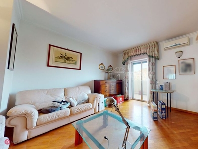 Appartamento in Vendita in Viale Gennaro Trisorio-Liuzzi a Bari