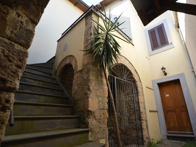 Appartamento nel centro storico di Tarquinia