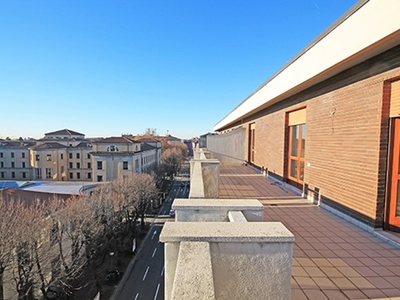 Attico in Vendita a Bergamo, zona Centrale, 600'000€, 175 m²