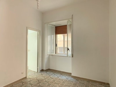 Bilocale in Affitto a Catanzaro, zona Centro storico, 400€, 75 m²