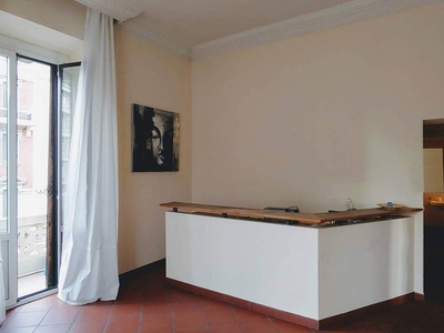 Bilocale in Affitto a Milano, zona Isola, 1'350€, 60 m², arredato