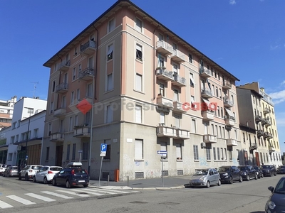 Bilocale in Vendita a Milano, 240'000€, 60 m², arredato