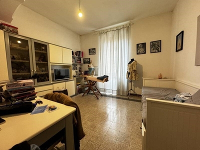 Bilocale in Vendita a Roma, zona San Lorenzo, 285'000€, 73 m²