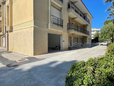 Box/Garage 30mq in affitto, Siracusa grotticelle