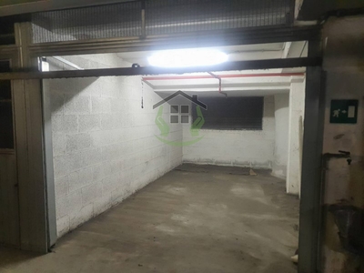 Box in Vendita a Roma, zona Tuscolano, 30'000€, 17 m²