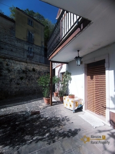 Casa di campagna in vendita 4 Stanze da letto a Castelmauro