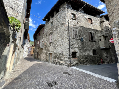 Casa in vendita in Cividate Camuno, Italia