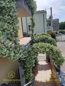 Casa indipendente con giardino in via muletto, Lucca