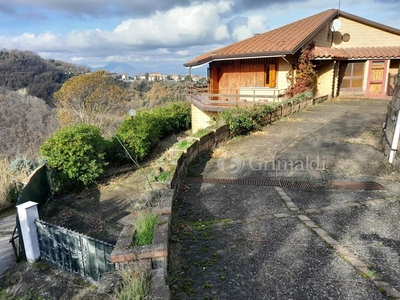 Casa Indipendente in Vendita a Benevento, 115'000€, 120 m²