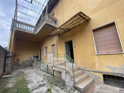 Casa semi indipendente in vendita a Ponte Dell'olio Piacenza