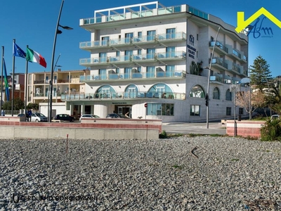 Hotel in vendita a Trebisacce viale Magna Grecia