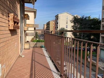Quadrilocale in Vendita a Mantova, zona Valletta Valsecchi, 95'000€, 85 m²