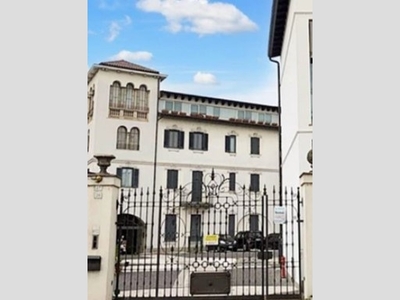 Quadrilocale in Vendita a Milano, 312'800€, 131 m²