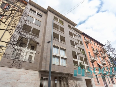 Quadrilocale in Vendita a Milano, zona Fiera, 960'000€, 110 m²