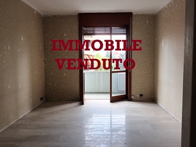 Quadrilocale in Vendita a Milano, zona Via Michel Novaro 6 Affori , 450'000€, 130 m²
