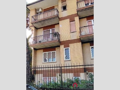 Quadrilocale in Vendita a Roma, 143'250€, 64 m²
