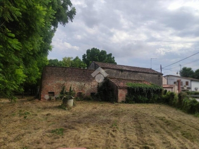 Rustico in vendita a Tribano via Olmo per s. Luca, 44