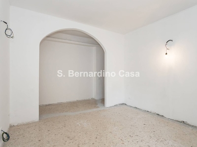 Trilocale in Vendita a Bergamo, 119'000€, 85 m²