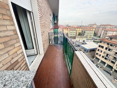 Trilocale in Vendita a Milano, zona Affori, 236'000€, 80 m²