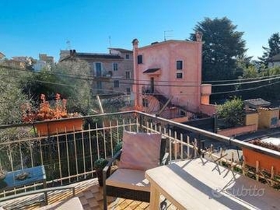 Trilocale in Vendita a Roma, 240'000€, 97 m²