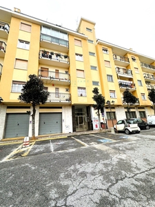 Trilocale in vendita, Albenga centro