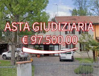 Villa Bifamiliare all'asta a Padova via Pelosa, 58