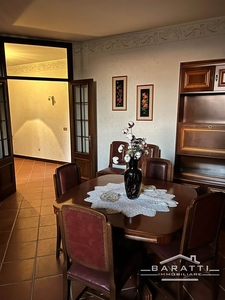 Villa bifamiliare in vendita a Suzzara Mantova