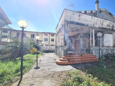 Villa in vendita a Giugliano in Campania