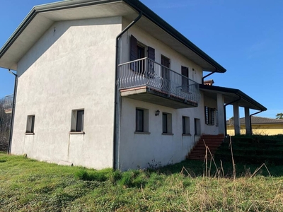 Villa in vendita a Trebaseleghe via Castellana
