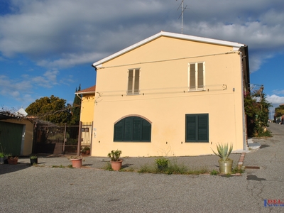 Casa indipendente vista mare a Rosignano Marittimo