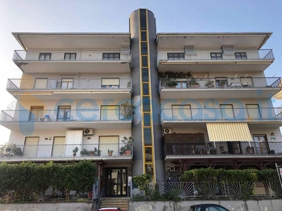Appartamento in ottime condizioni, in vendita in Via Gran Sasso, Pontecagnano Faiano