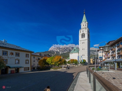 Appartamento in Vendita in a Cortina d'Ampezzo