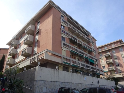 Appartamento in Vendita in Via Amedeo Pescio 8 a Genova