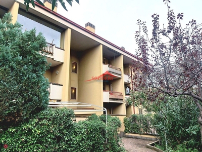 Appartamento in Vendita in Via Antonio Gramsci a Grottaferrata