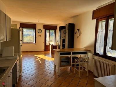 Appartamento in Vendita in Via Cengolina a Galzignano Terme