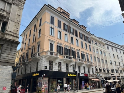 Appartamento in Vendita in Via dei Piatti 2 a Milano