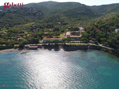 Appartamento in Vendita in Via del Sasso dell'Acqua Viva a Monte Argentario