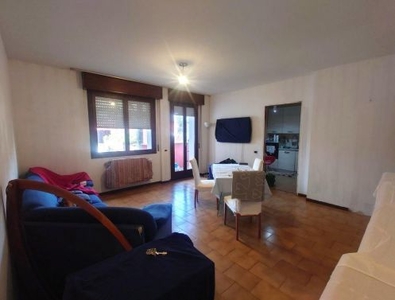 Appartamento in Vendita in Via Gioacchino Rossini 7 a Lainate