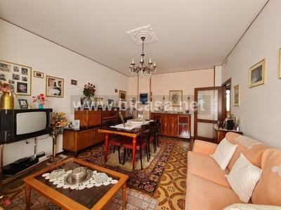 Appartamento in Vendita in Via Peschiera a Pesaro