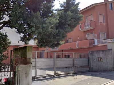 Appartamento in Vendita in Via San Carlo 9 a Casatenovo