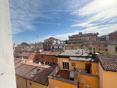 Appartamento - Pentalocale a Ovest, Bologna