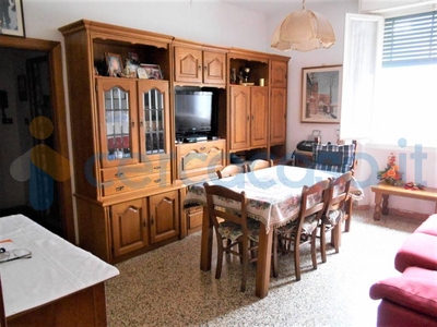 Appartamento Quadrilocale da ristrutturare in vendita a Santarcangelo Di Romagna
