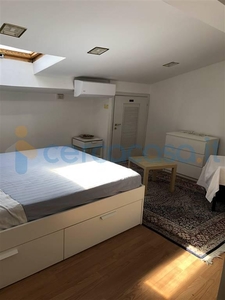 Appartamento Quadrilocale in ottime condizioni in affitto a Livorno