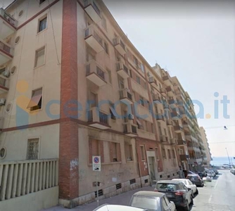 Appartamento Quadrilocale in vendita a Taranto