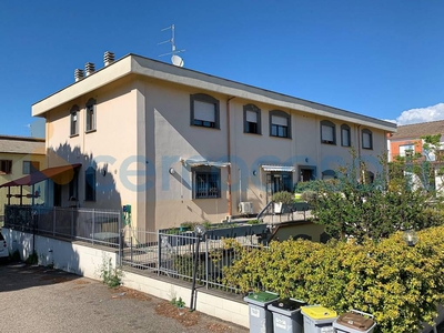 Appartamento Quadrilocale in vendita in Via Igino Garbini 106, Viterbo